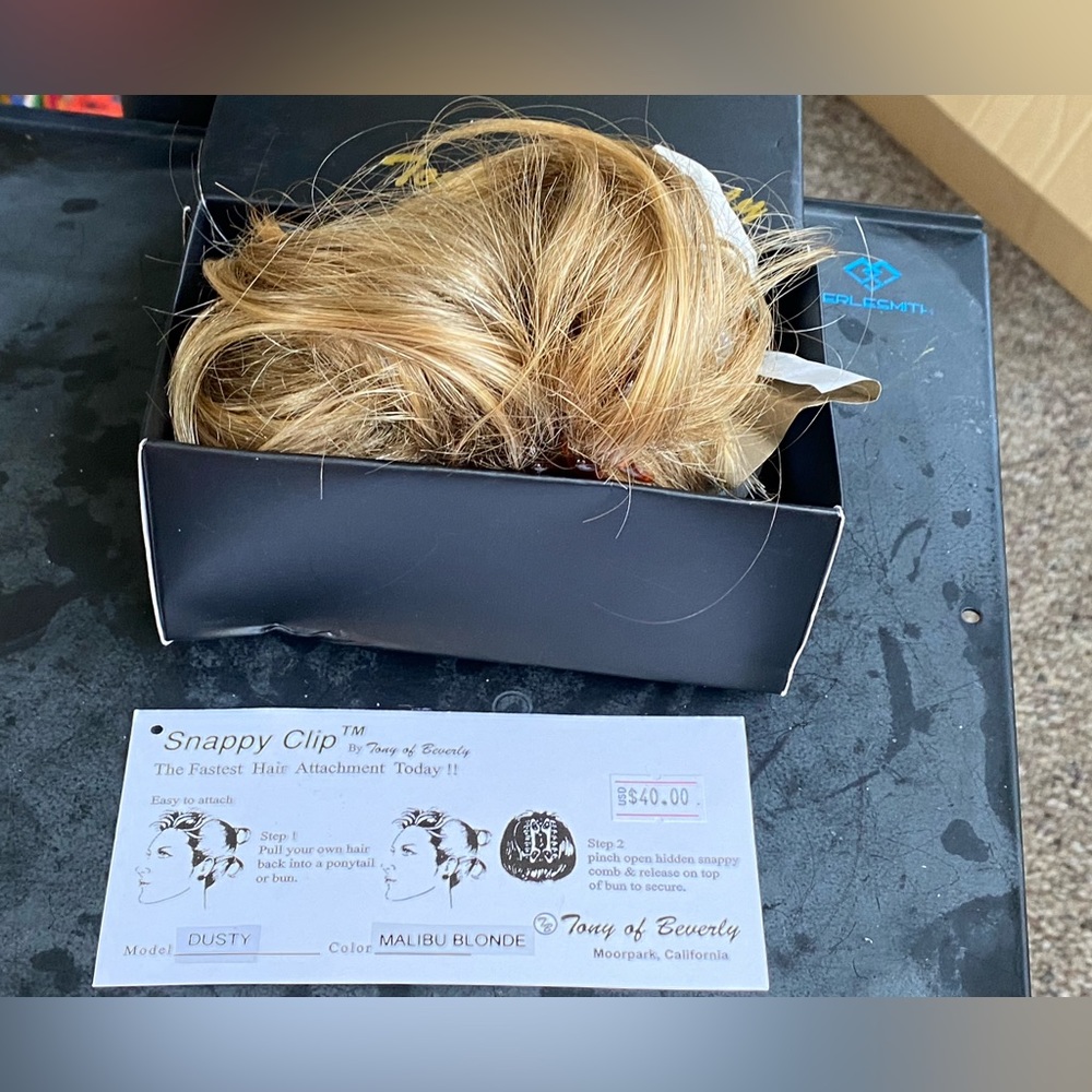 Snappy Clip Wig Topper By Tony Of Beverly Model Dusty Malibu Blonde